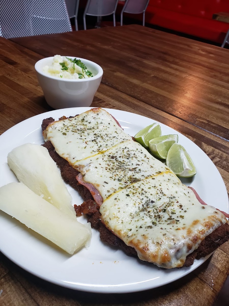 Jakaru Bar & Restaurant - Photo 4