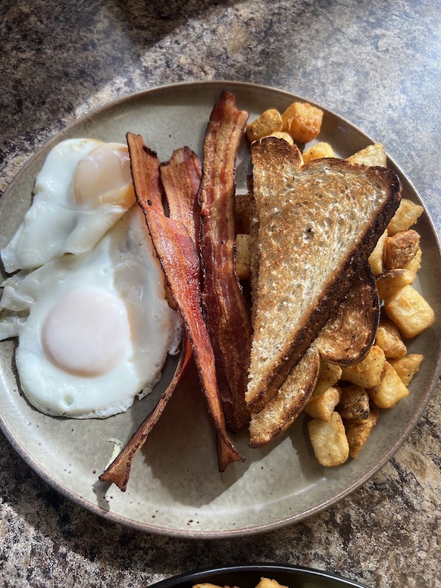 Farmer's Daughters Kitchen - Photo 4