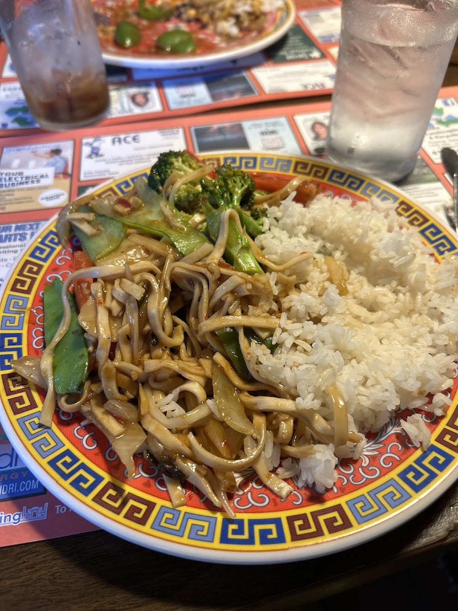 The Wok - Photo 2
