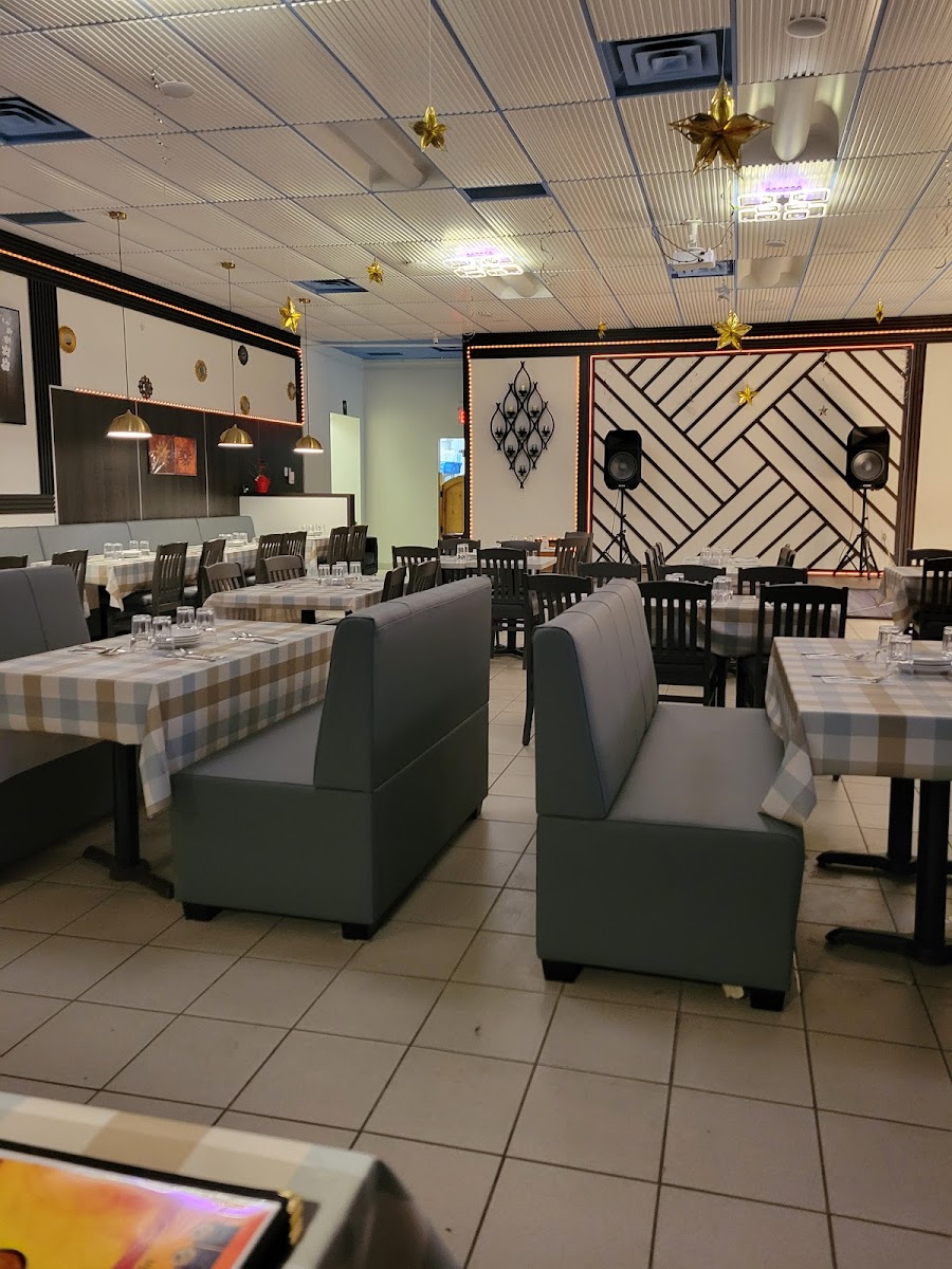Kirtida Kitchen Dining & Banquet Hall - Photo 6