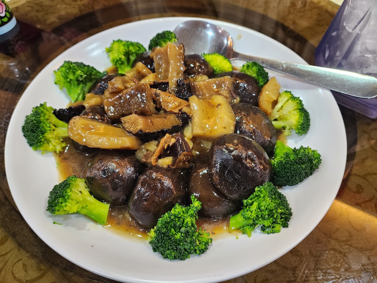 Harbour City Chinese Cuisine - Photo 2