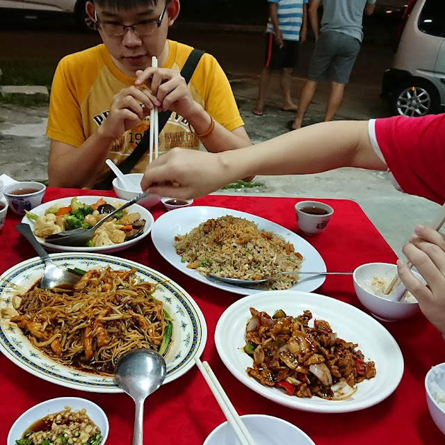 招牌面炒飯菜花炒雜黑胡椒朱肉