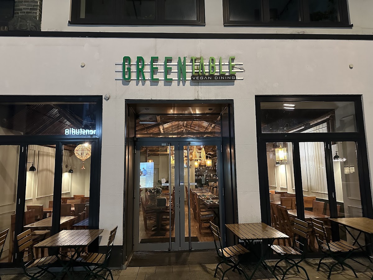 Greentable Vegan Restaurant Rathaus - Photo 2