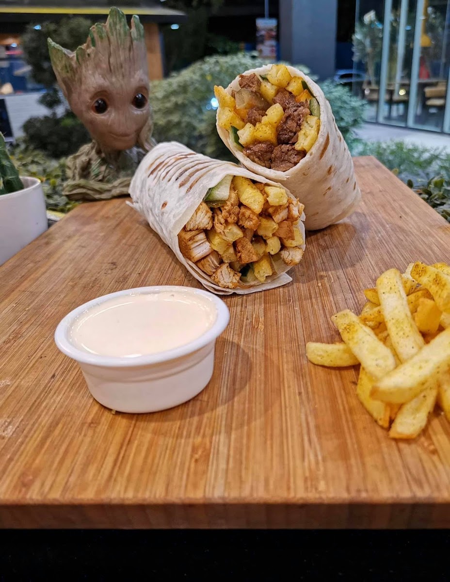 Kamir Shawarma - SM City Clark - Photo 2