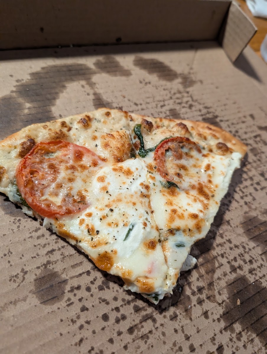 Crust Station - Photo 6