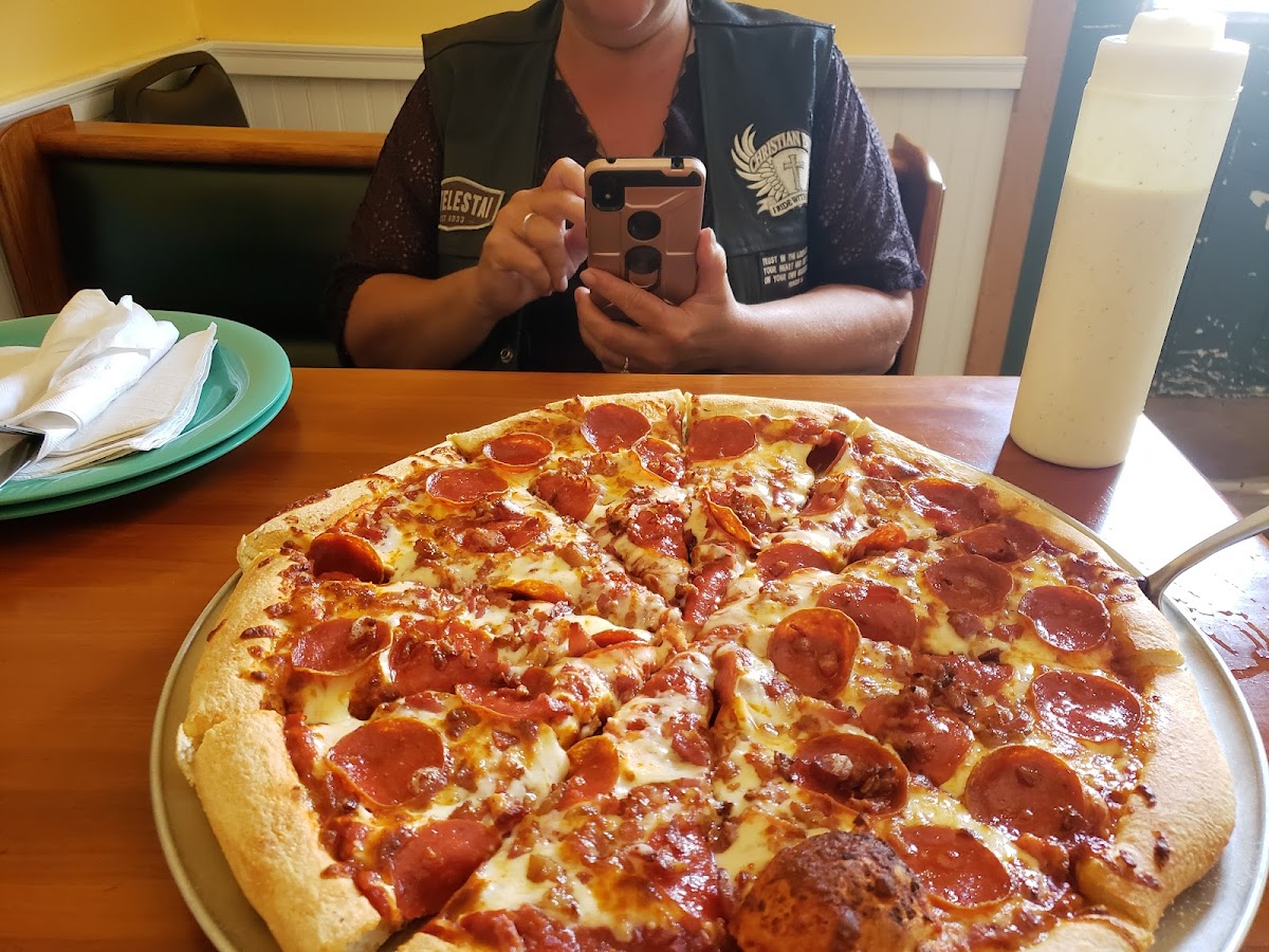 Main Street Pizza - Photo 9