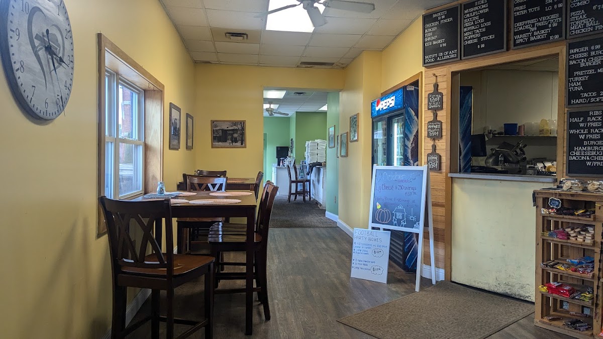 Main Street Pizza - Photo 2
