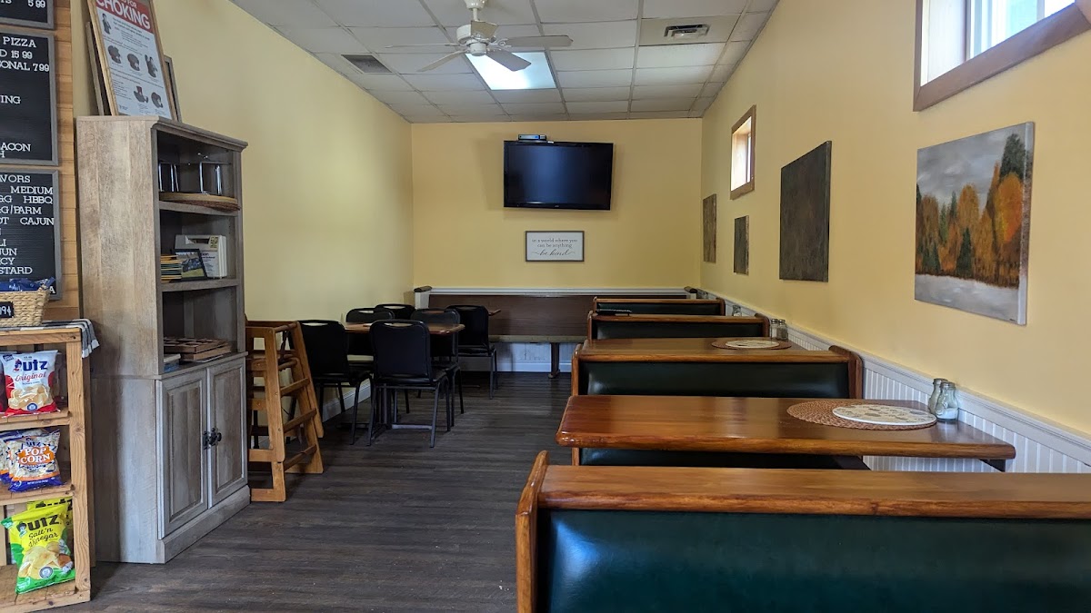 Main Street Pizza - Photo 7
