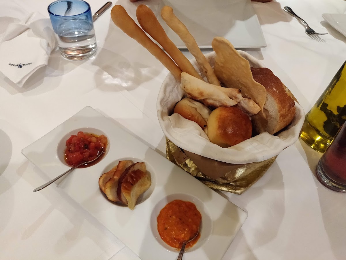 Zanotti IL Ristorante Italiano - Photo 6