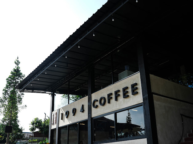 1994 Coffee and Creative Space Serang
