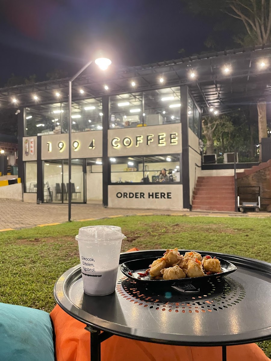 1994 Coffee and Creative Space Serang - Photo 5