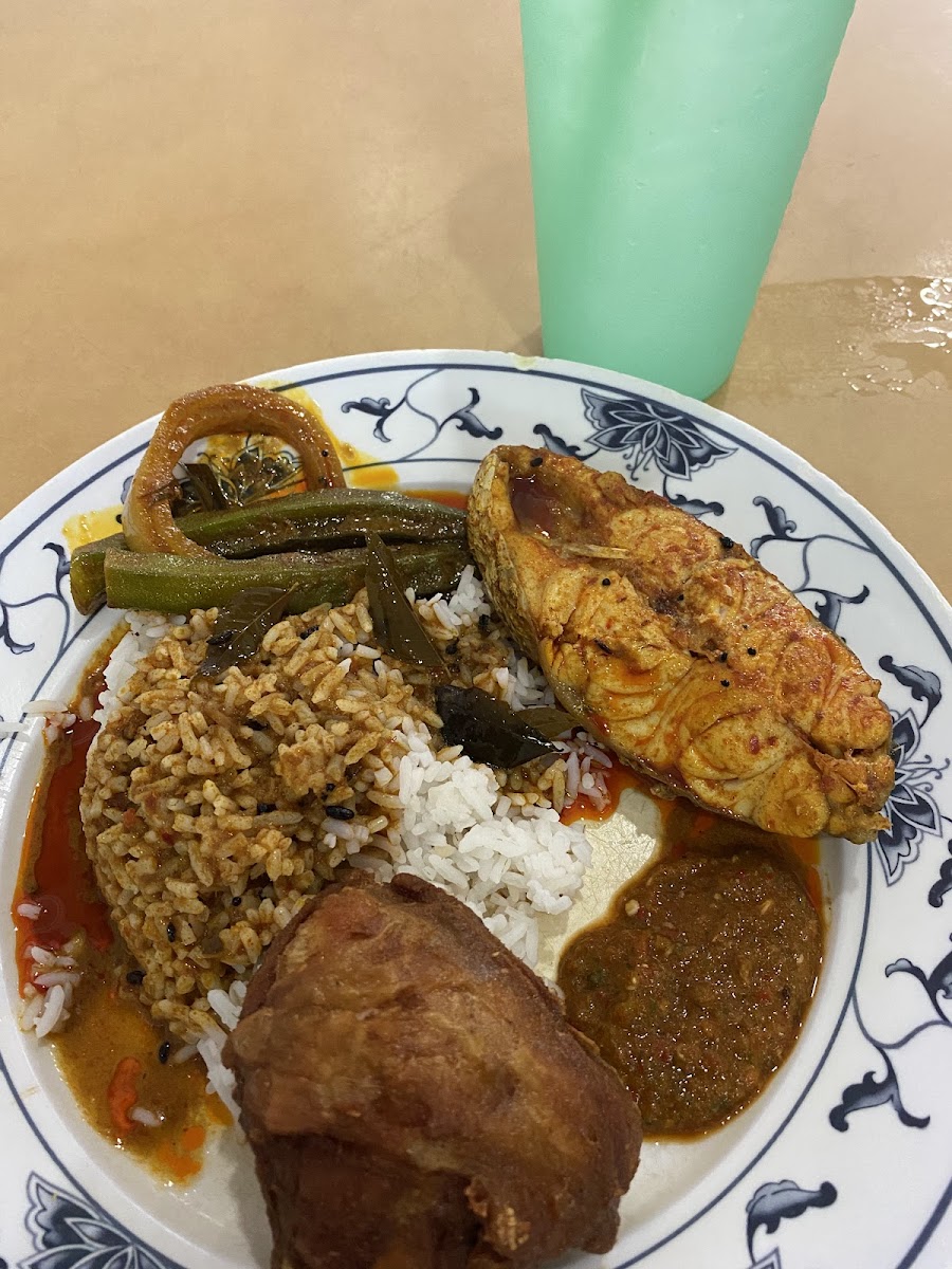 Restoran Azinur - Photo 2