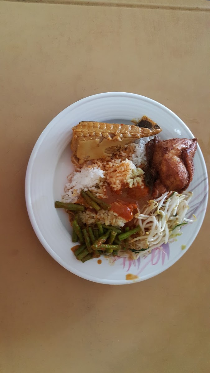 Restoran Azinur - Photo 8