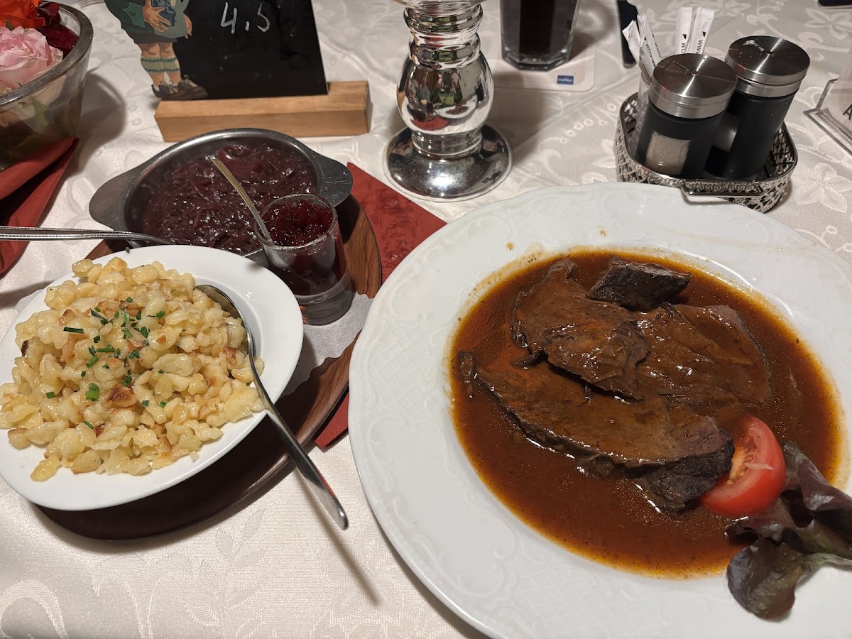 Bayerischer Hof Gasthof - Photo 1