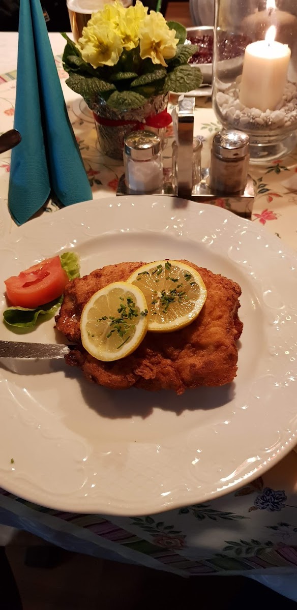 Bayerischer Hof Gasthof - Photo 4