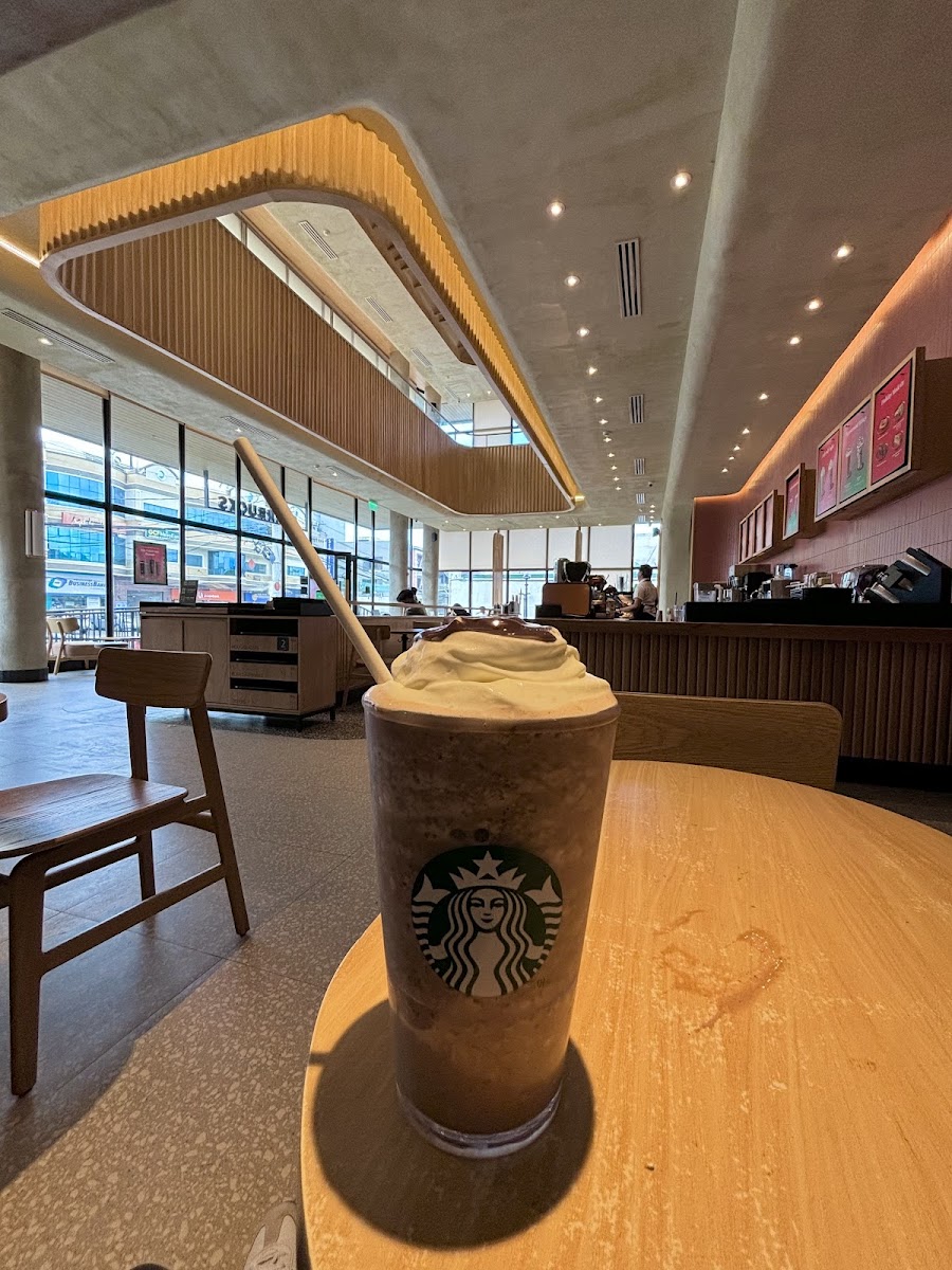 Starbucks Sumulong Highway Drive-Thru - Photo 2