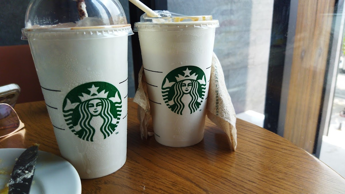 Starbucks Sumulong Highway Drive-Thru - Photo 4