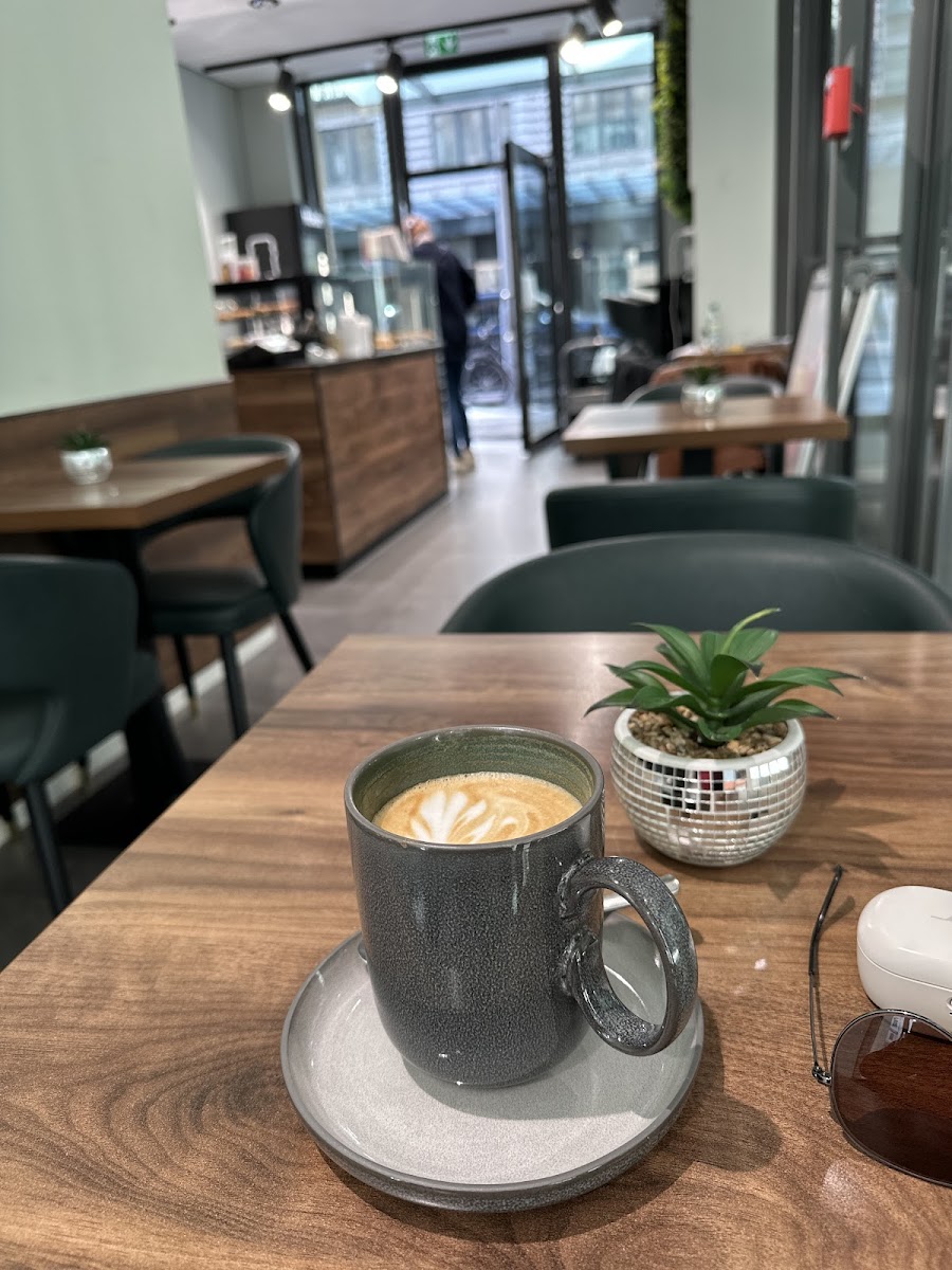 Cafe Nenom - Photo 3