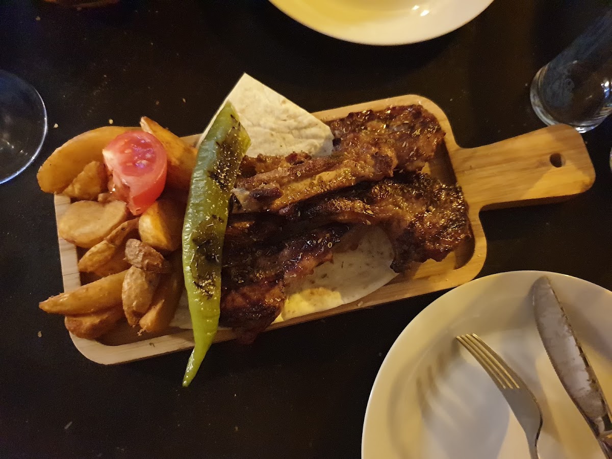 SAKI mezze grill bar - Photo 9