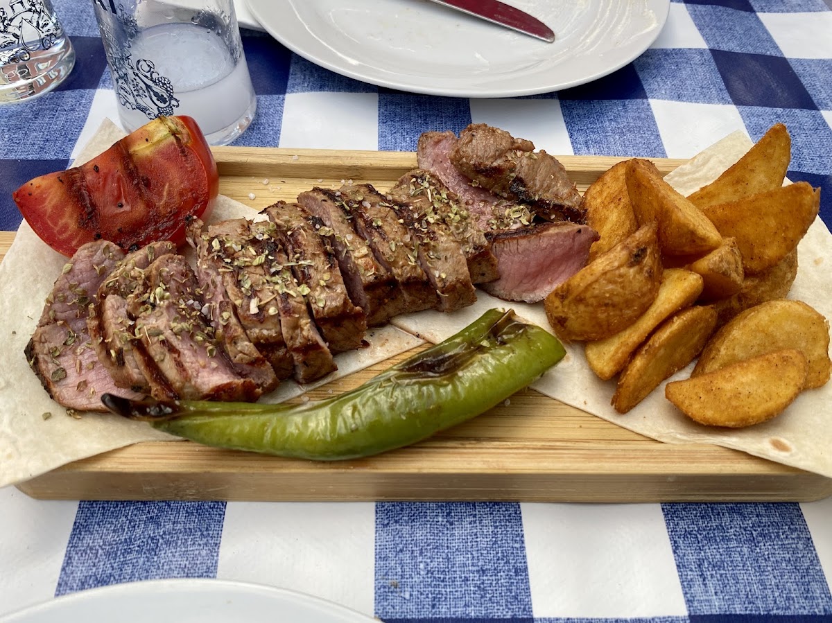 SAKI mezze grill bar - Photo 2