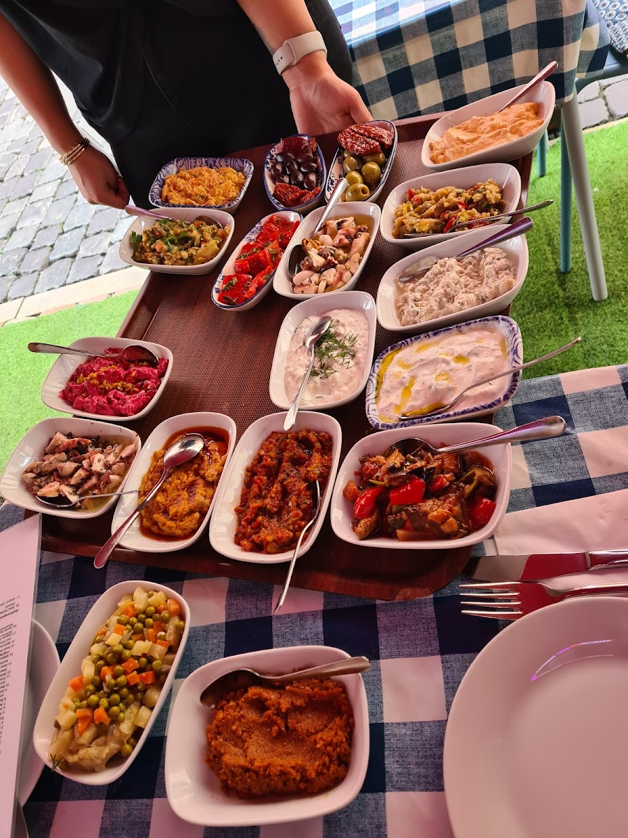 SAKI mezze grill bar - Photo 4
