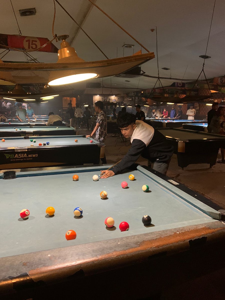 Gajah Mada Pool & Cafe
