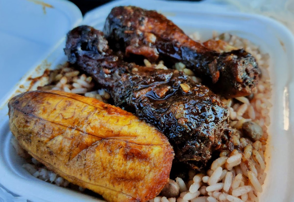 Aunt Elsie Caribbean Kitchen - Photo 1
