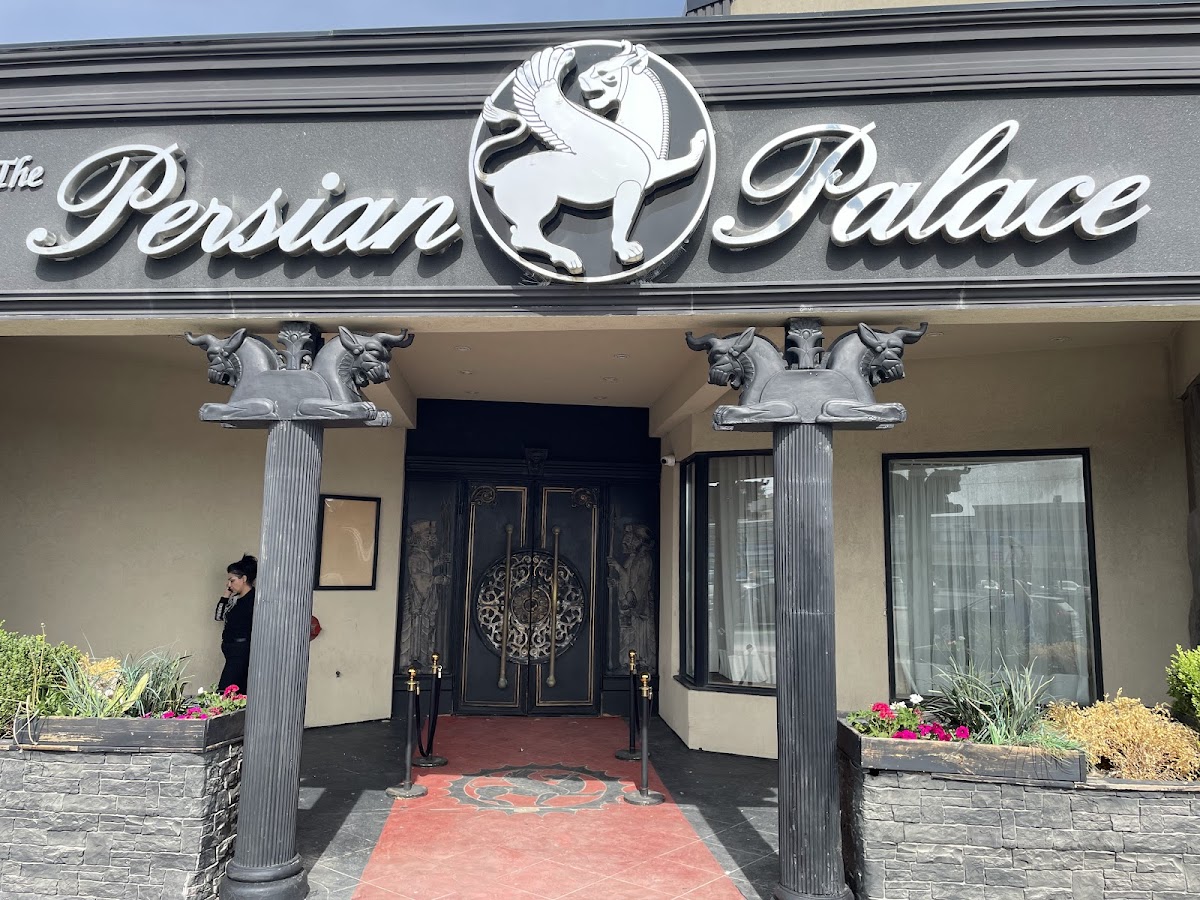 Persian Palace - Photo 2