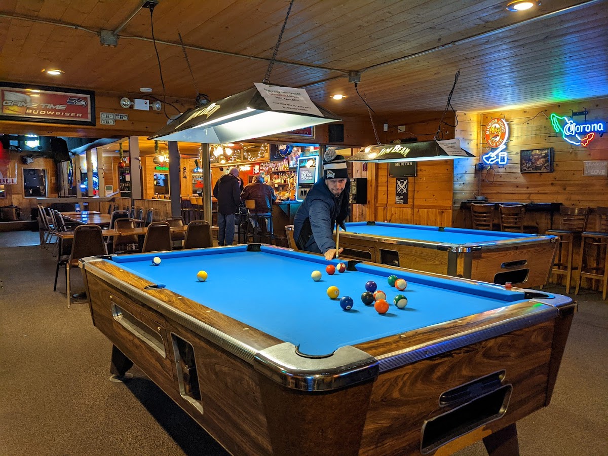 Main Street Bar & Grill - Photo 7