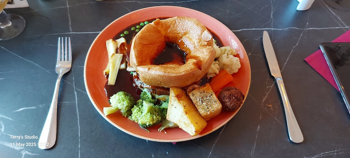 Ingleby Bistro Restaurant - Photo 2