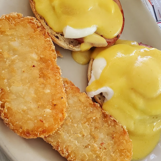 Eggs Benedict