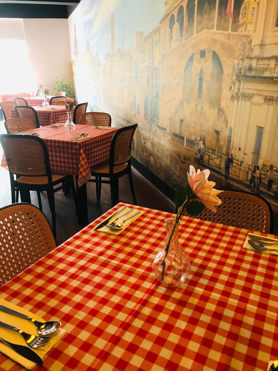 Italiano Ristorante Cafe