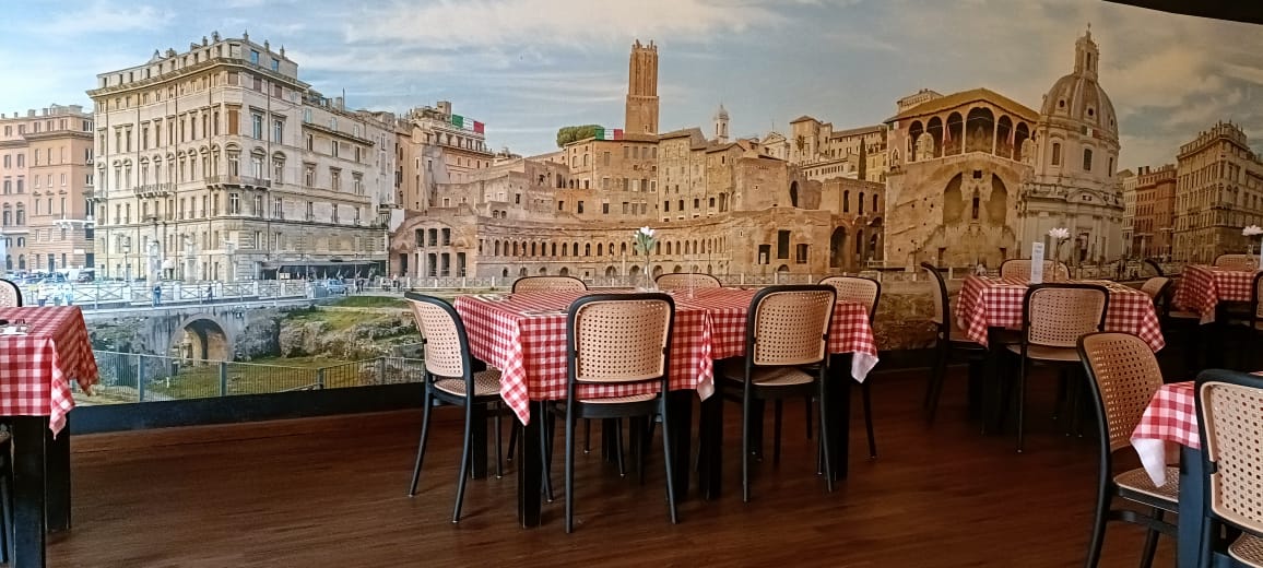 Italiano Ristorante Cafe - Photo 2