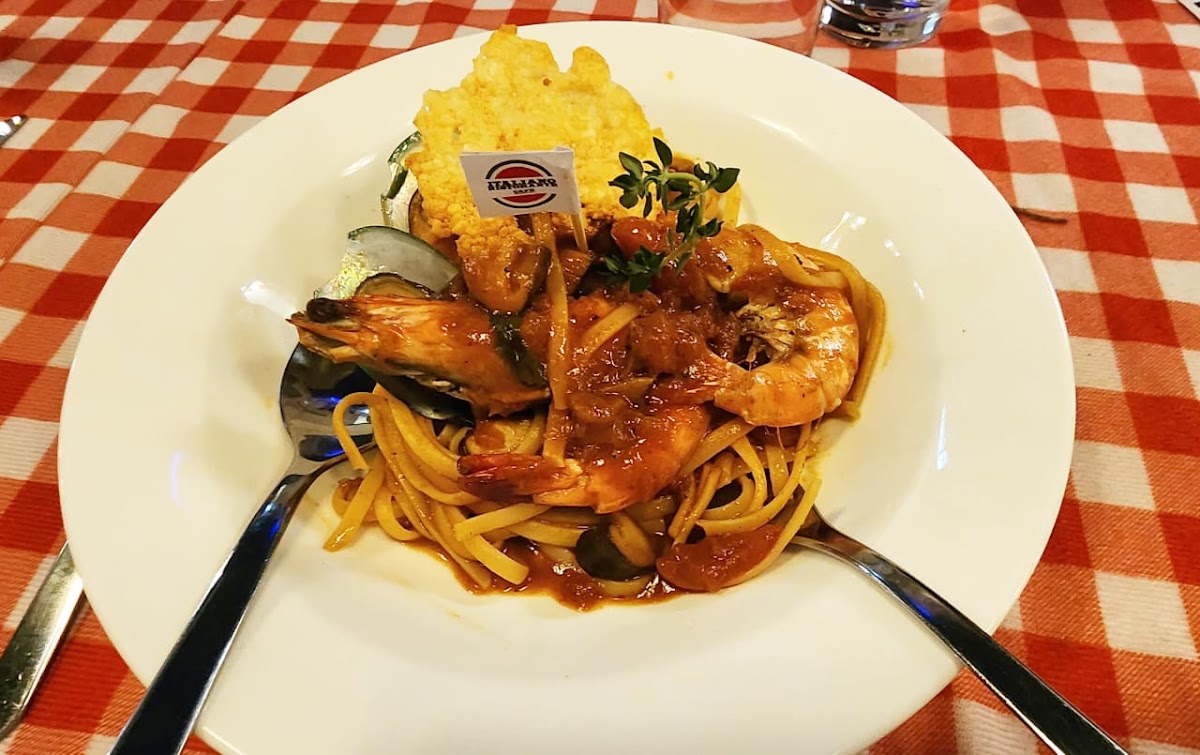 Italiano Ristorante Cafe - Photo 8