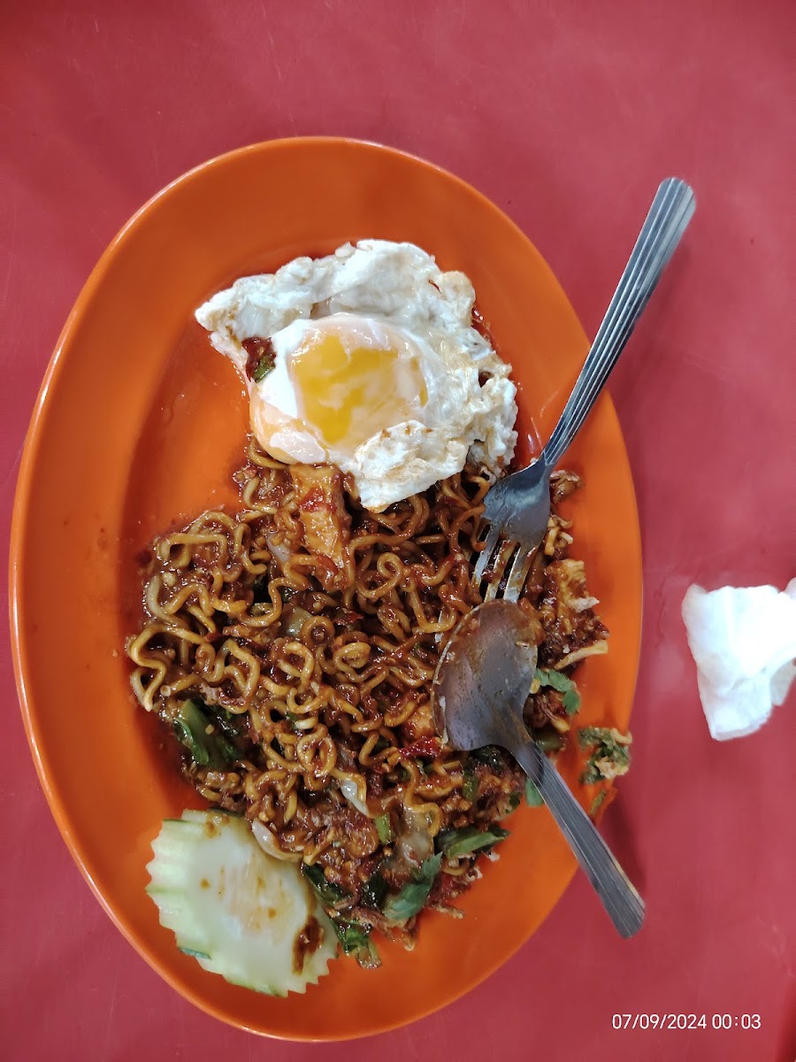 FINA MEE CELUP (SYAFIRA SEAFOOD) - Photo 9