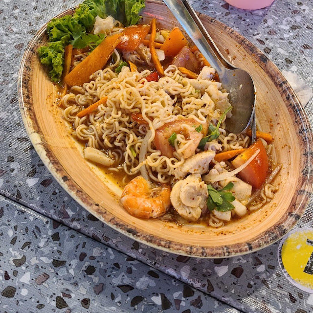 Kerabu Maggie