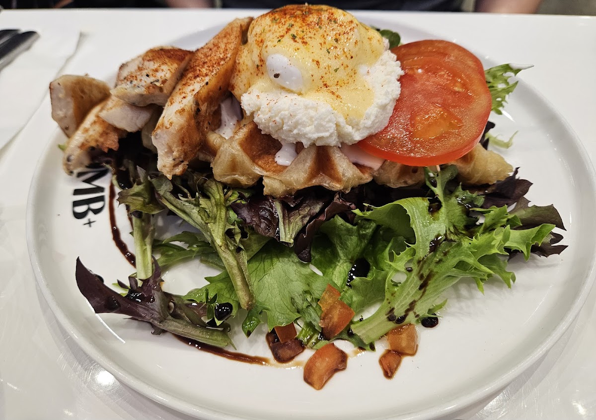 EGGBOMB - Photo 3