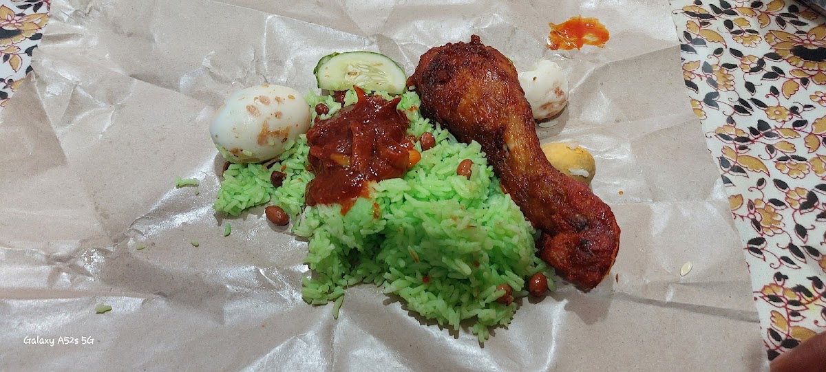 Akka Nasi Lemak - Photo 6