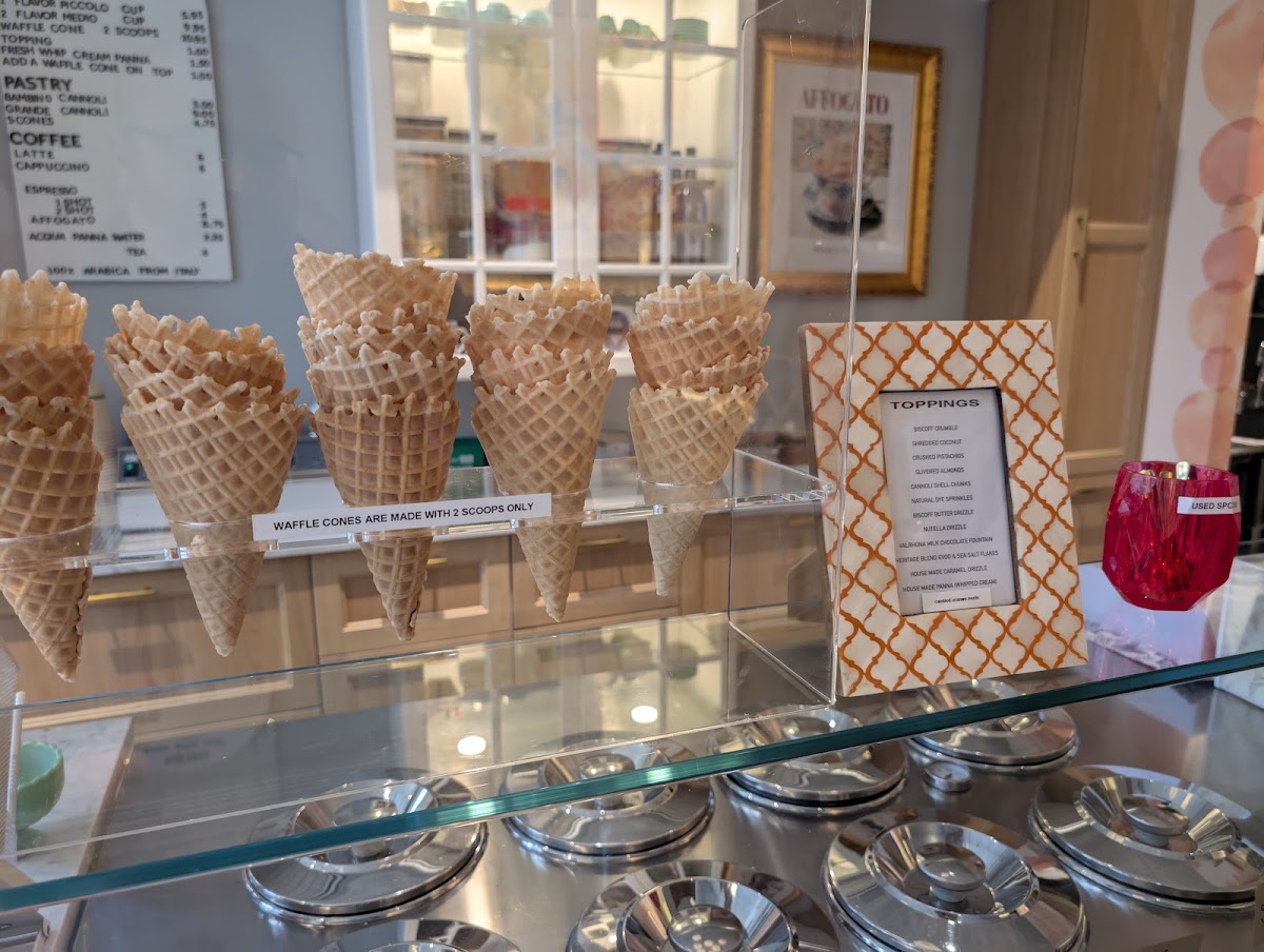 Noci Gelato - Photo 9