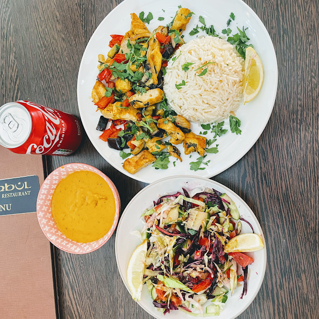Chicken Rice with Fresh Salad