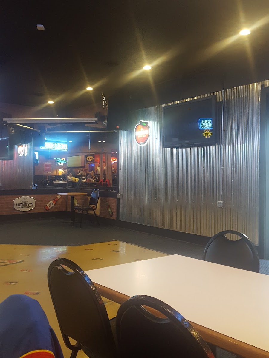 Rumorz Bar & Grill