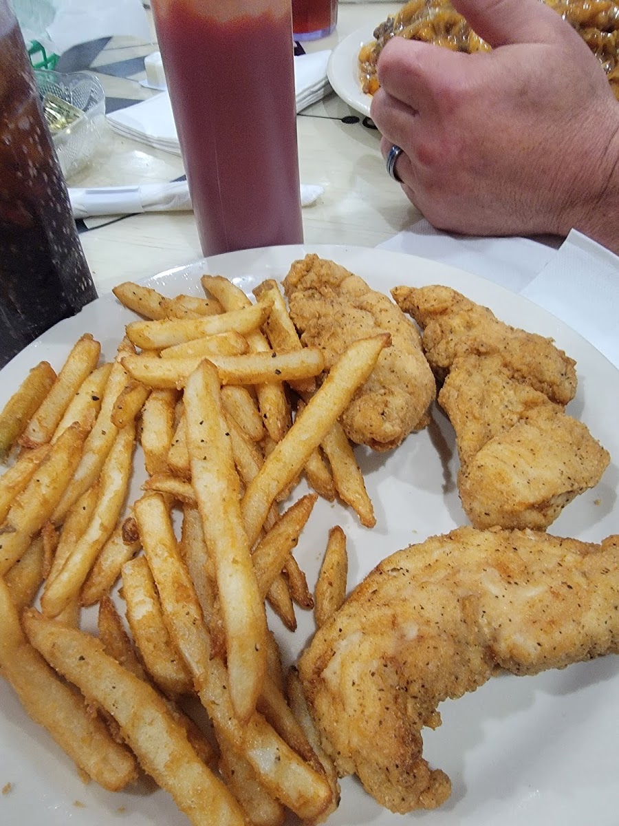Mayo's Seafood Restaurant - Photo 2