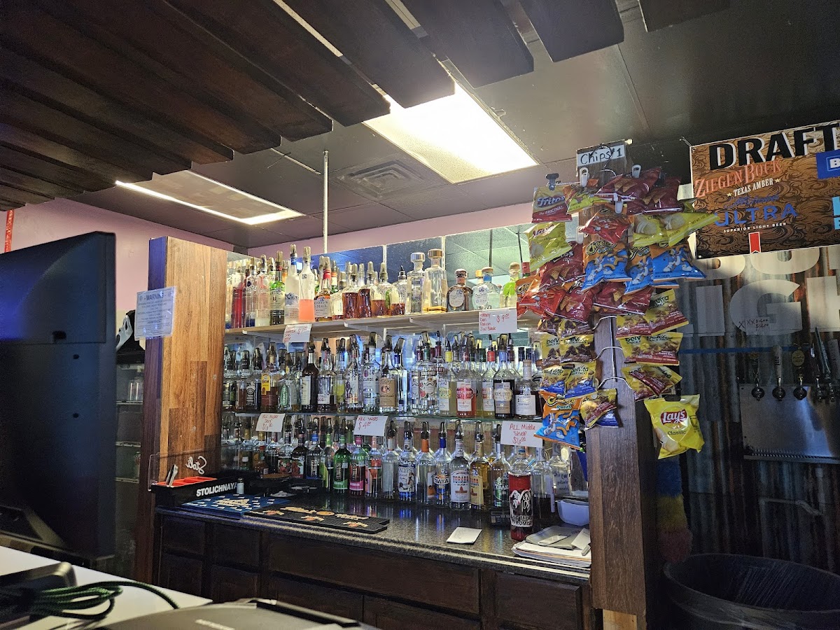Sundown Bar & Grill - Photo 2