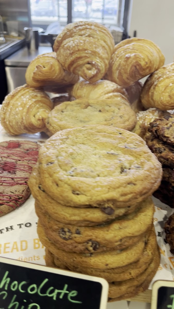 Pearle's Cafe - Photo 1
