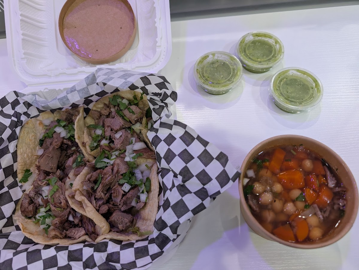 Delicias de puebla - Photo 2