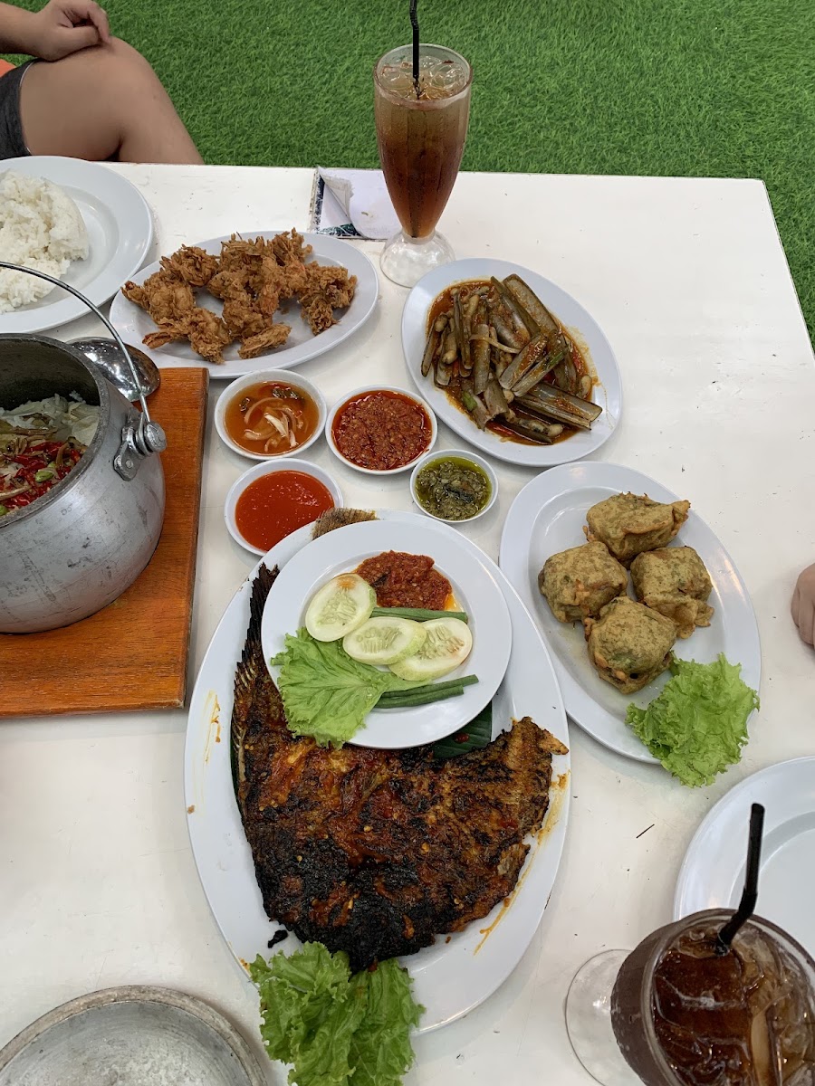 Gubug Berkah Resto BSD ( Wedding Resto ) - Photo 4