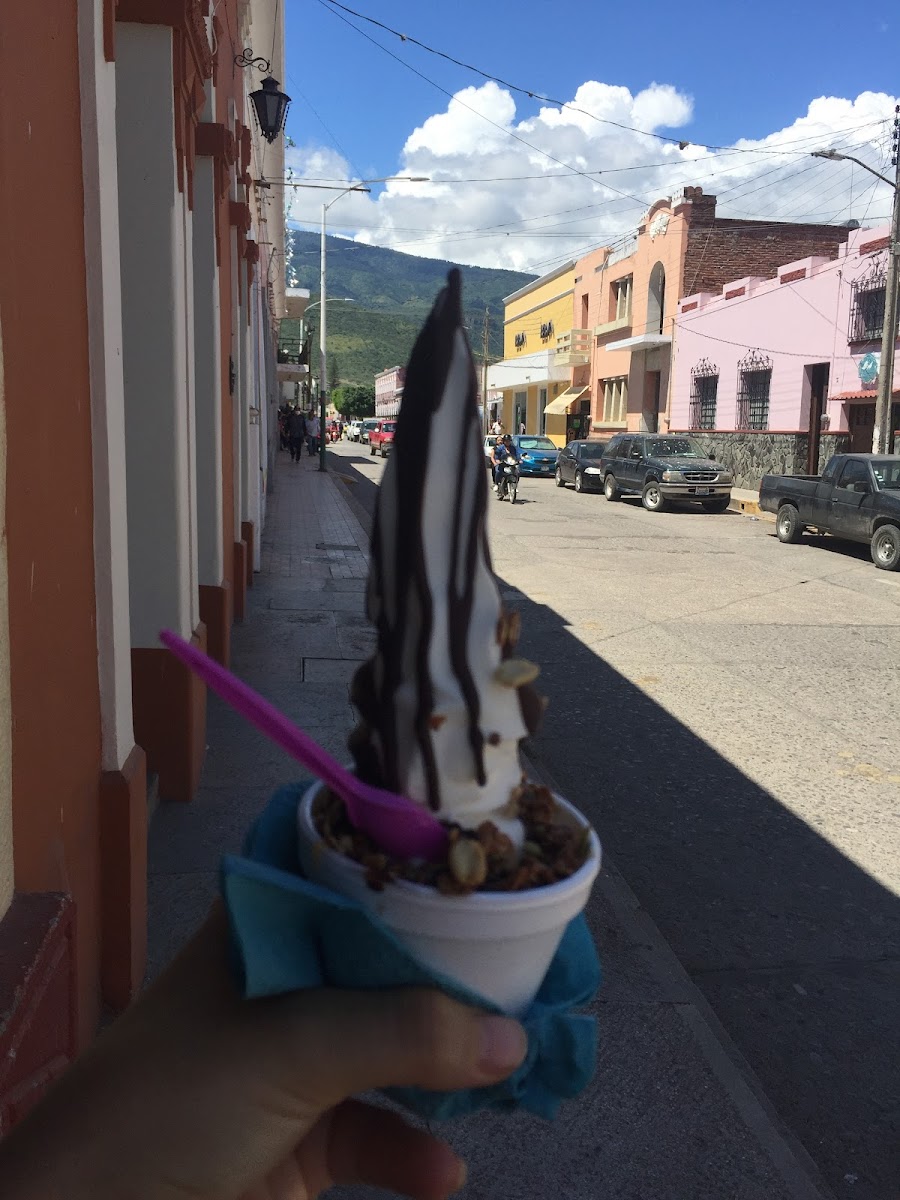 Copani Nieves - Photo 1