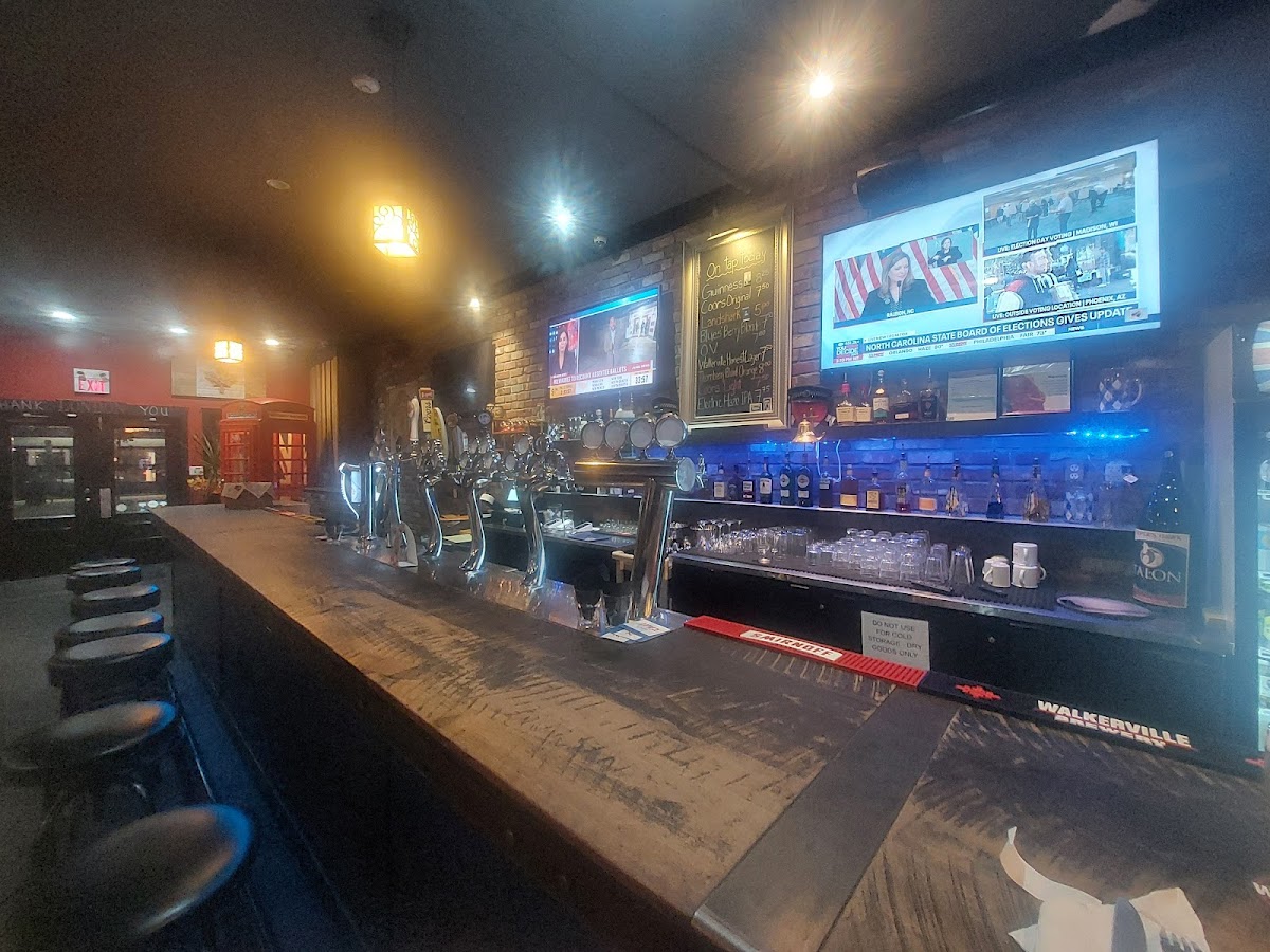 The Manchester Bar - Photo 2