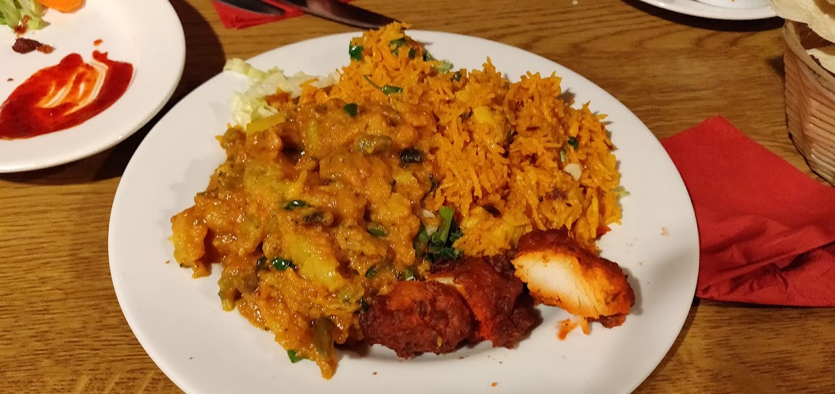 Saffron Indian Restaurant - Photo 9