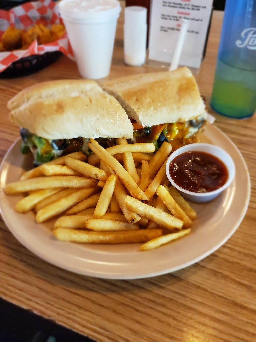 Fat Monn's Grub - Photo 9